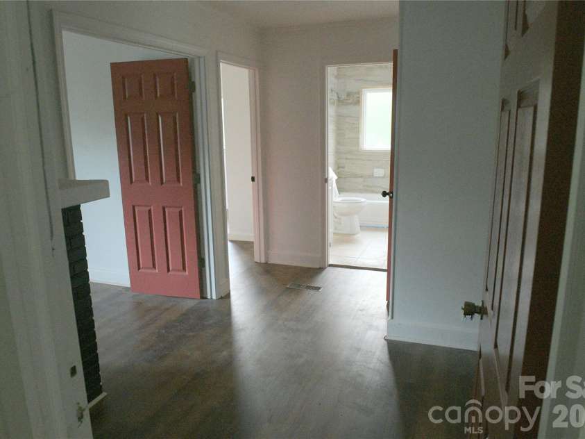 1605 4th Avenue, Gastonia, NC 28052.  MLS# CAR4429758, YatesRealty ID 54268. 