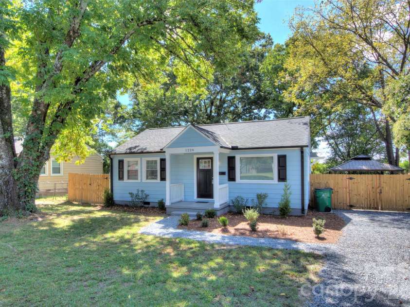 1226 Weldon Avenue, Charlotte, NC 28205.  MLS# CAR4429843, YatesRealty ID 54269. 