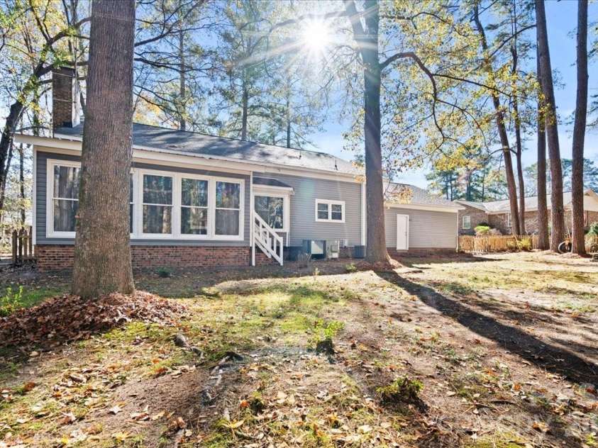 305 Virginia Avenue, Cheraw, SC 29520.  MLS# CAR4327666, YatesRealty ID 5427. 