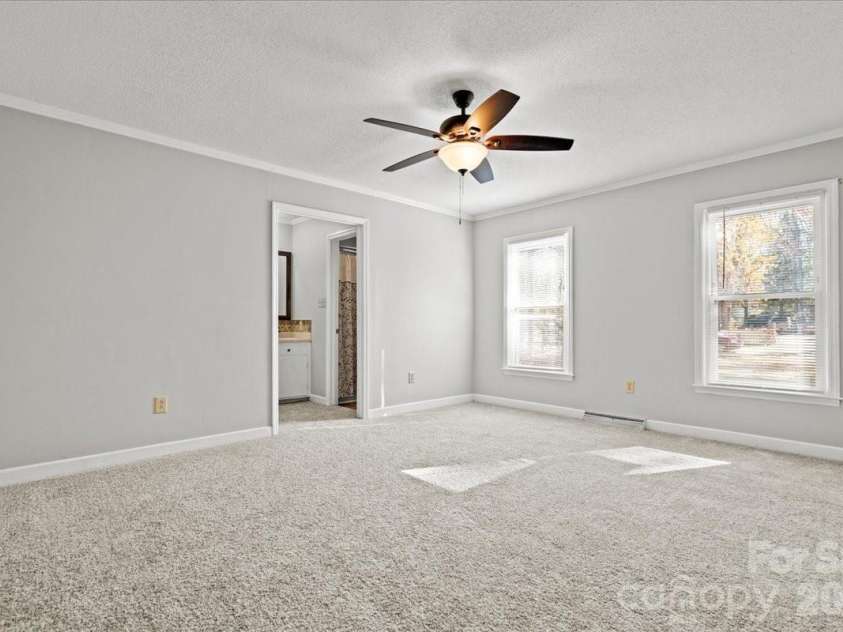 305 Virginia Avenue, Cheraw, SC 29520.  MLS# CAR4327666, YatesRealty ID 5427. 