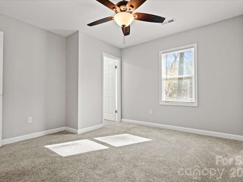 305 Virginia Avenue, Cheraw, SC 29520.  MLS# CAR4327666, YatesRealty ID 5427. 