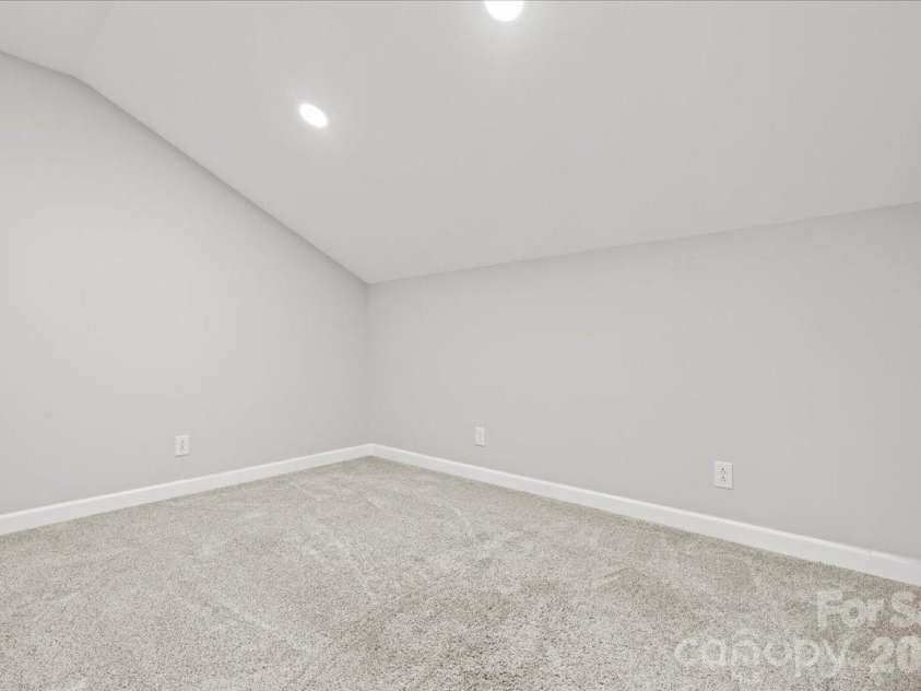 305 Virginia Avenue, Cheraw, SC 29520.  MLS# CAR4327666, YatesRealty ID 5427. 