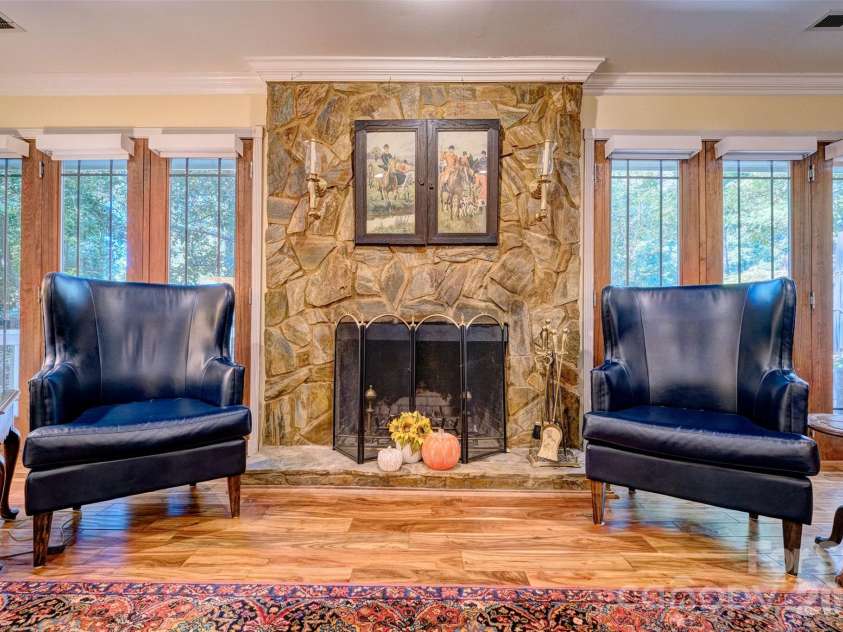 70 Honeysuckle Woods, Lake Wylie, SC 29710.  MLS# CAR4429713, YatesRealty ID 54270. 