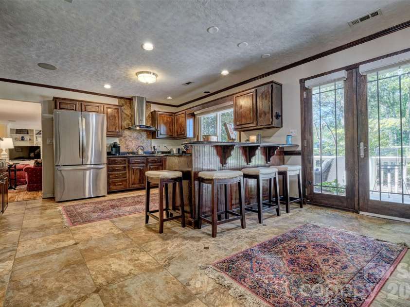 70 Honeysuckle Woods, Lake Wylie, SC 29710.  MLS# CAR4429713, YatesRealty ID 54270. 