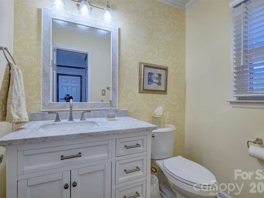 70 Honeysuckle Woods, Lake Wylie, SC 29710.  MLS# CAR4429713, YatesRealty ID 54270. 