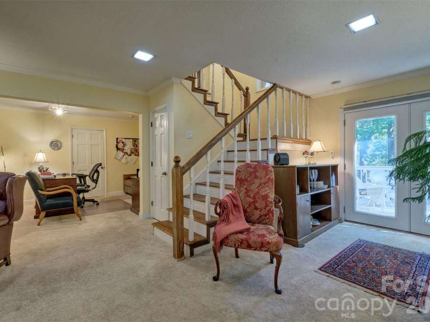 70 Honeysuckle Woods, Lake Wylie, SC 29710.  MLS# CAR4429713, YatesRealty ID 54270. 