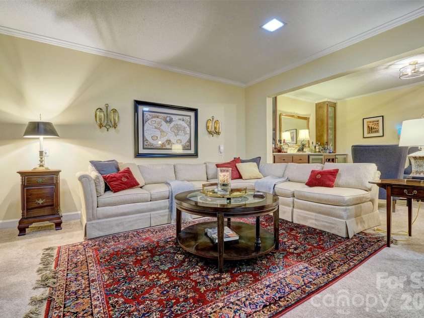 70 Honeysuckle Woods, Lake Wylie, SC 29710.  MLS# CAR4429713, YatesRealty ID 54270. 
