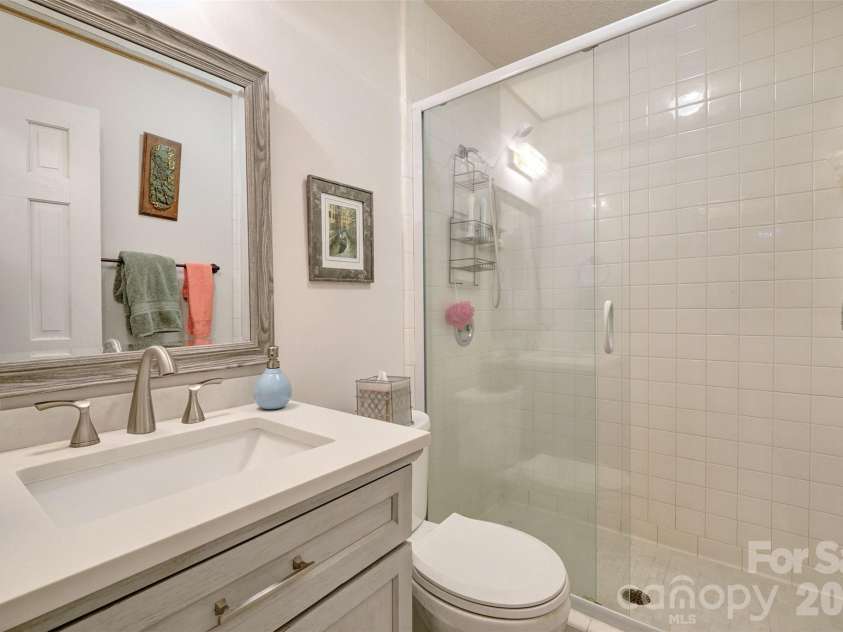 70 Honeysuckle Woods, Lake Wylie, SC 29710.  MLS# CAR4429713, YatesRealty ID 54270. 