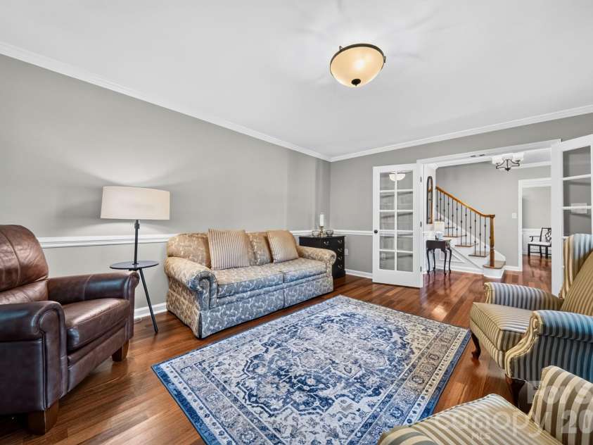 734 Stratford Woods Road, Matthews, NC 28105.  MLS# CAR4429636, YatesRealty ID 54272. 