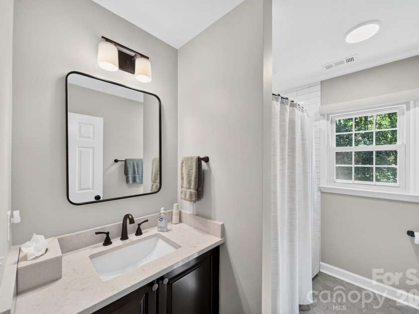 734 Stratford Woods Road, Matthews, NC 28105.  MLS# CAR4429636, YatesRealty ID 54272. 