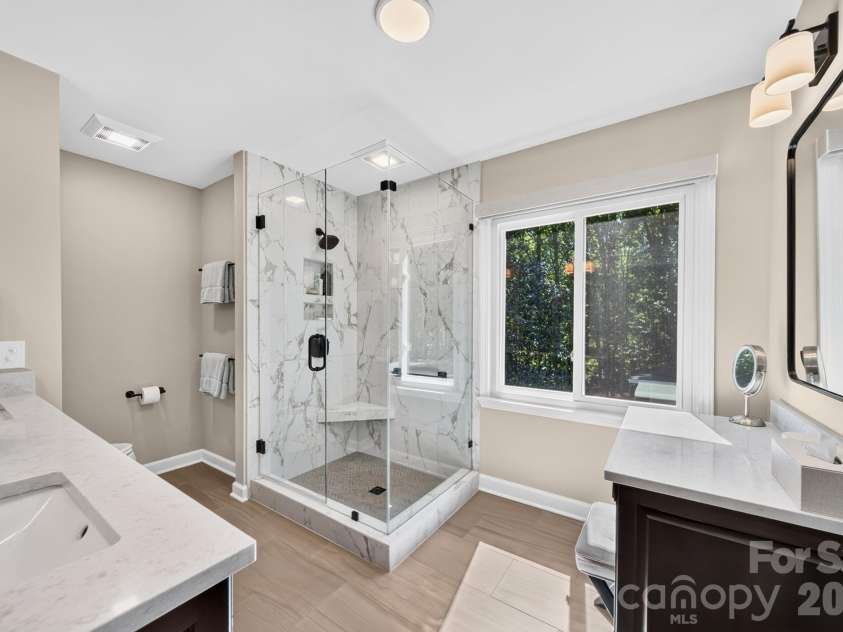 734 Stratford Woods Road, Matthews, NC 28105.  MLS# CAR4429636, YatesRealty ID 54272. 