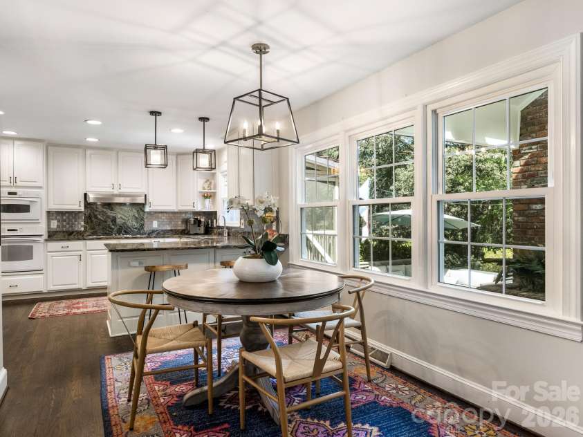2007 Fromby Court, Charlotte, NC 28211.  MLS# CAR4429673, YatesRealty ID 54273. Kitchen/Breakfast