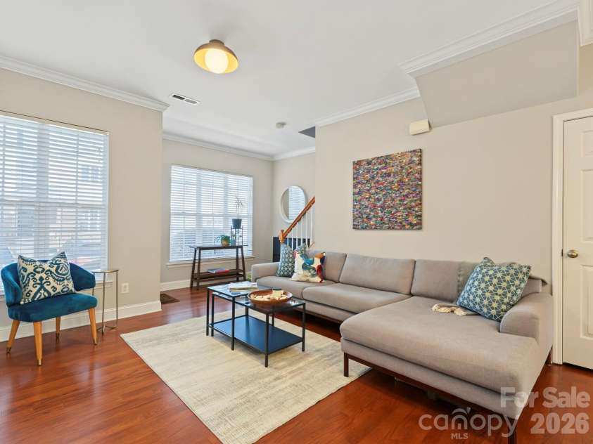 4460 Yoruk Forest Lane, Charlotte, NC 28211.  MLS# CAR4429492, YatesRealty ID 54275. 