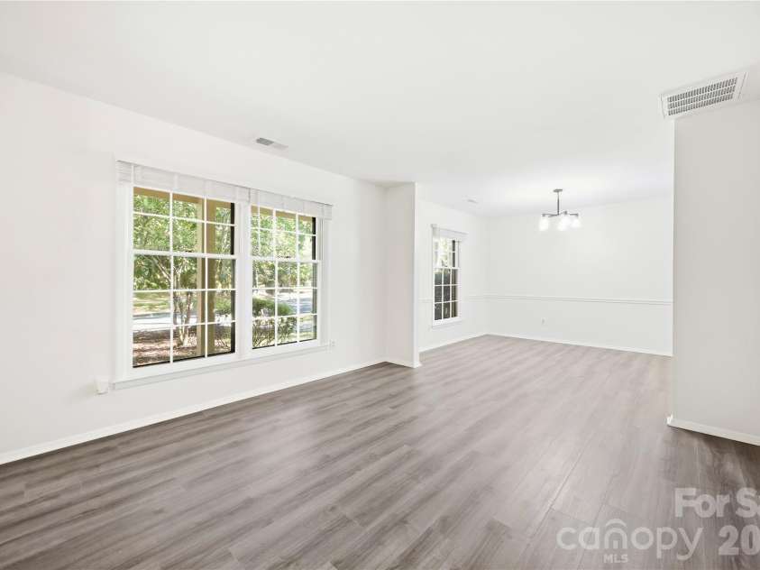 9112 Sardis Forest Drive, Charlotte, NC 28270.  MLS# CAR4429591, YatesRealty ID 54276. Living and Dining Room - Open Layout