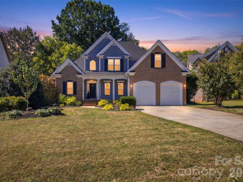 613 Weyburn Drive, Concord, NC 28027.  MLS# CAR4429477, YatesRealty ID 54278. 