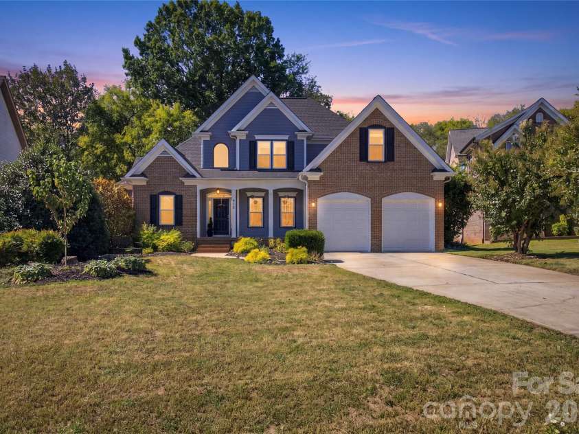 613 Weyburn Drive, Concord, NC 28027.  MLS# CAR4429477, YatesRealty ID 54278. 
