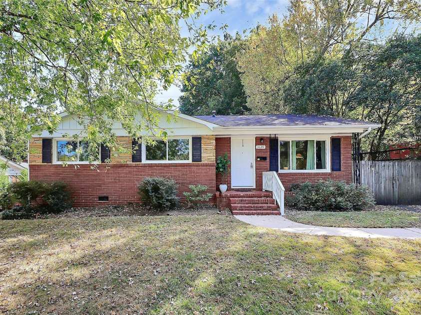 1420 Starbrook Drive, Charlotte, NC 28210.  MLS# CAR4314473, YatesRealty ID 5428. 