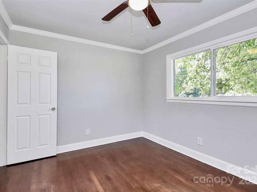 1420 Starbrook Drive, Charlotte, NC 28210.  MLS# CAR4314473, YatesRealty ID 5428. 