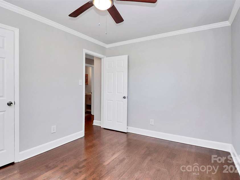 1420 Starbrook Drive, Charlotte, NC 28210.  MLS# CAR4314473, YatesRealty ID 5428. 