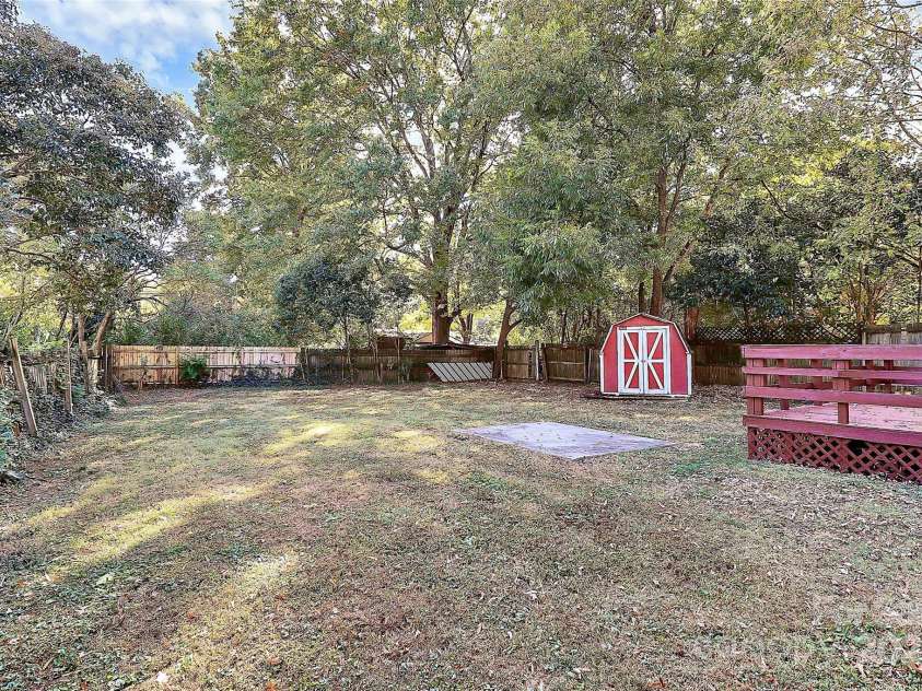 1420 Starbrook Drive, Charlotte, NC 28210.  MLS# CAR4314473, YatesRealty ID 5428. 