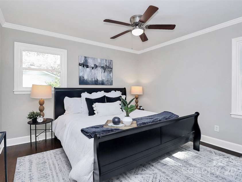 1420 Starbrook Drive, Charlotte, NC 28210.  MLS# CAR4314473, YatesRealty ID 5428. Primary Bedroom with king bed