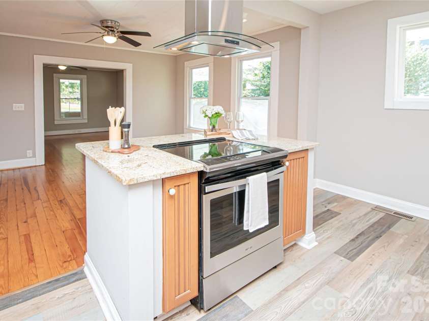 313 Elm Street, Marshville, NC 28103.  MLS# CAR4429459, YatesRealty ID 54281. 