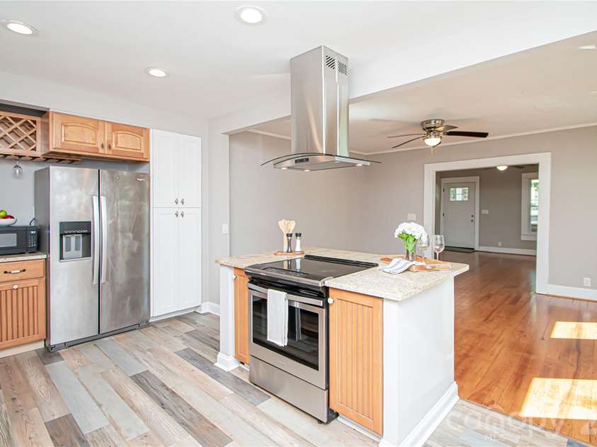 313 Elm Street, Marshville, NC 28103.  MLS# CAR4429459, YatesRealty ID 54281. 
