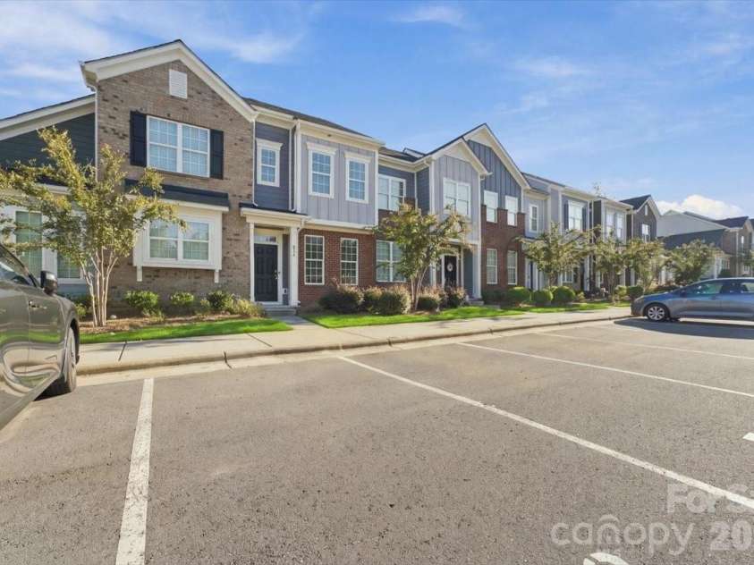 536 Dorman Street, Belmont, NC 28012.  MLS# CAR4429343, YatesRealty ID 54282. 