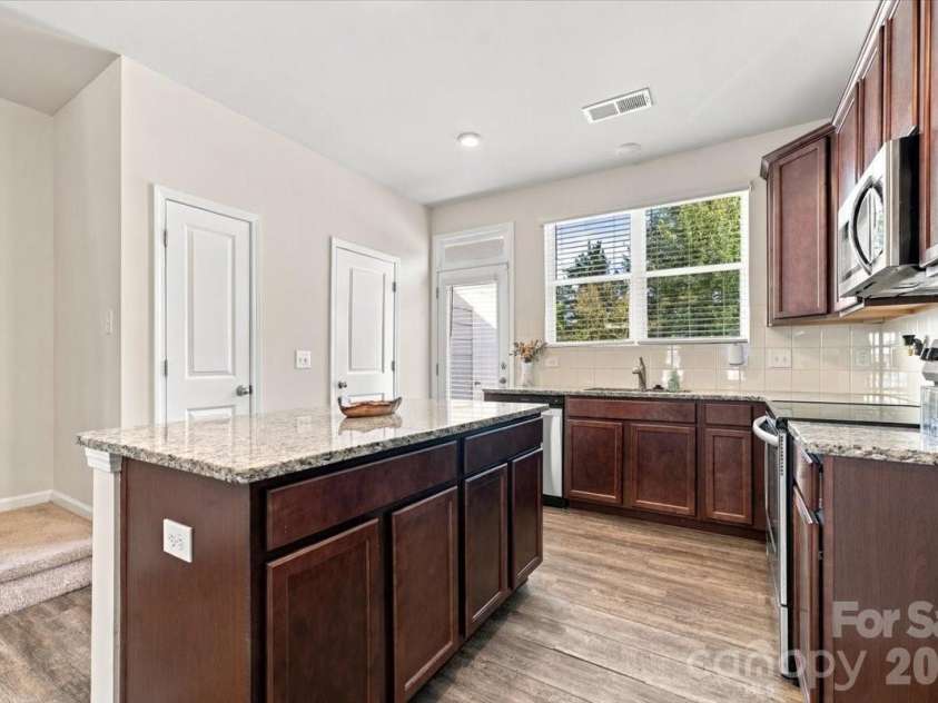 536 Dorman Street, Belmont, NC 28012.  MLS# CAR4429343, YatesRealty ID 54282. 