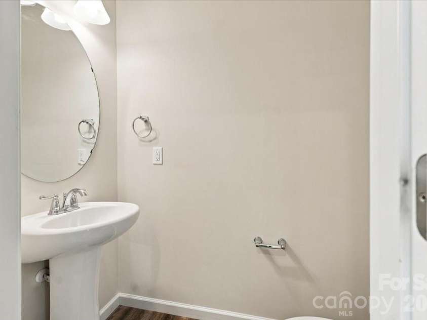 536 Dorman Street, Belmont, NC 28012.  MLS# CAR4429343, YatesRealty ID 54282. 