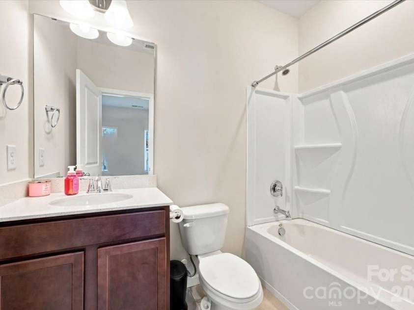536 Dorman Street, Belmont, NC 28012.  MLS# CAR4429343, YatesRealty ID 54282. 