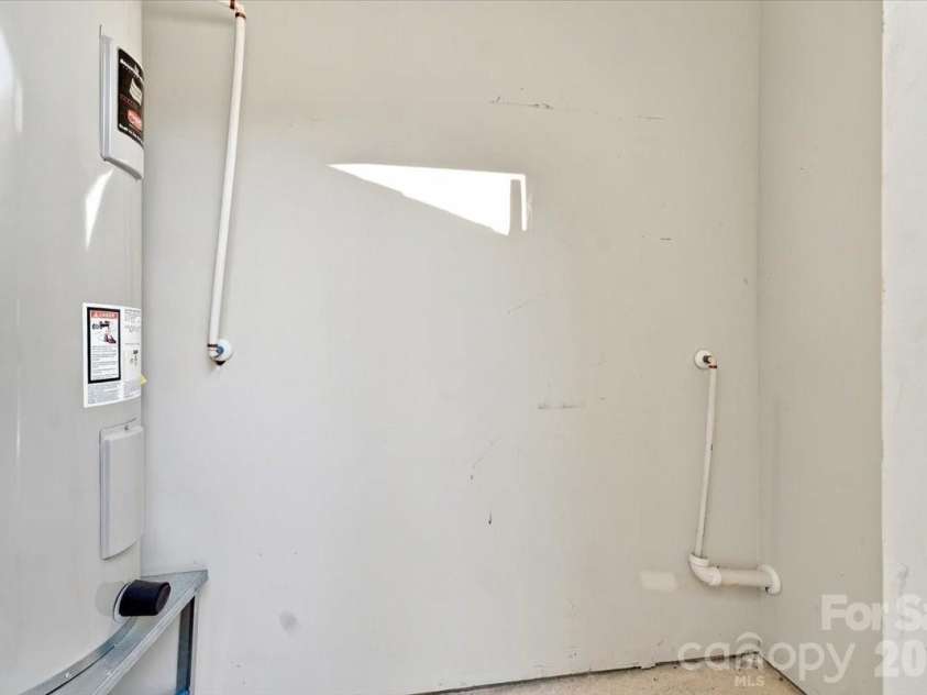 536 Dorman Street, Belmont, NC 28012.  MLS# CAR4429343, YatesRealty ID 54282. 