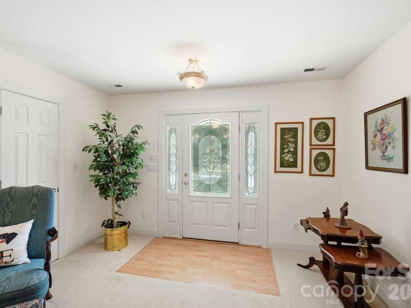 600 Frontier Road, Clover, SC 29710.  MLS# CAR4429222, YatesRealty ID 54284. 