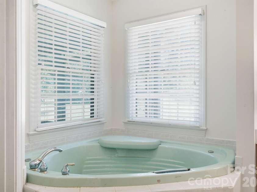 600 Frontier Road, Clover, SC 29710.  MLS# CAR4429222, YatesRealty ID 54284. 