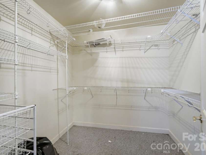 600 Frontier Road, Clover, SC 29710.  MLS# CAR4429222, YatesRealty ID 54284. Walk in closet in flex space room