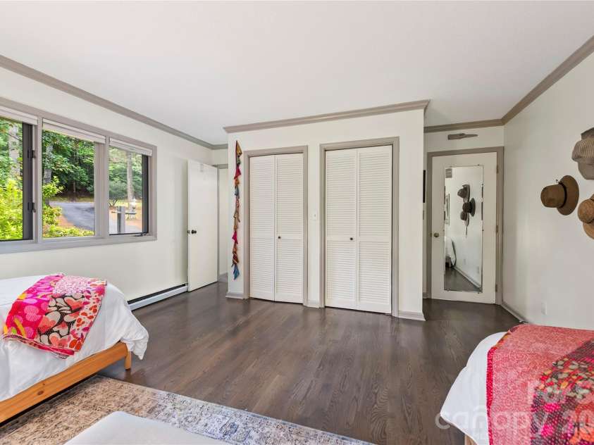 109 Middle Connestee Trail, Brevard, NC 28712.  MLS# CAR4429335, YatesRealty ID 54285. 