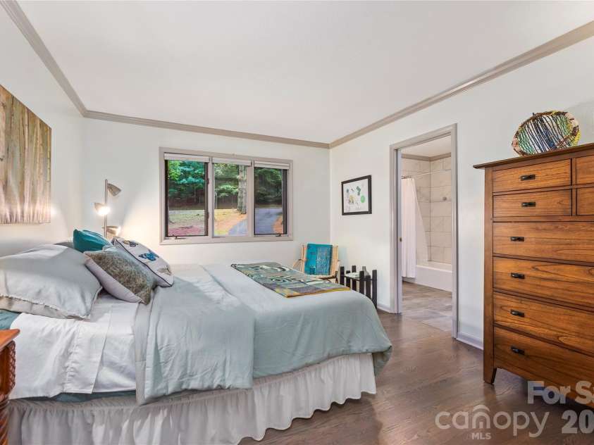 109 Middle Connestee Trail, Brevard, NC 28712.  MLS# CAR4429335, YatesRealty ID 54285. 