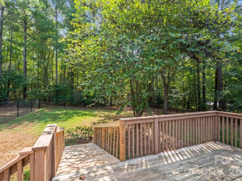 2017 Country Club Drive, Lancaster, SC 29720.  MLS# CAR4429318, YatesRealty ID 54286. 