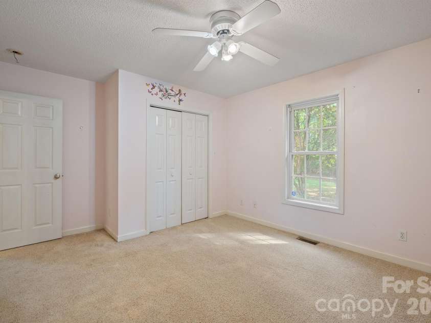 2017 Country Club Drive, Lancaster, SC 29720.  MLS# CAR4429318, YatesRealty ID 54286. 
