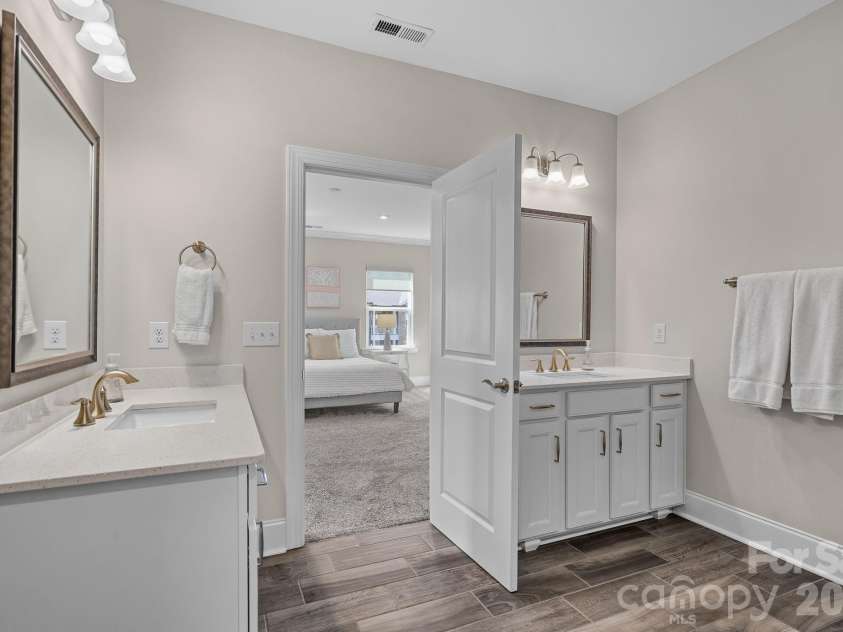 20006 Shaffer Bach Lane, Charlotte, NC 28277.  MLS# CAR4429133, YatesRealty ID 54287. 