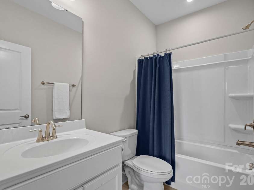 20006 Shaffer Bach Lane, Charlotte, NC 28277.  MLS# CAR4429133, YatesRealty ID 54287. 