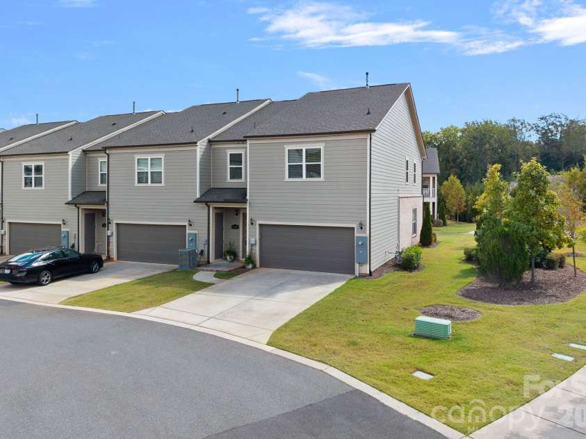 20006 Shaffer Bach Lane, Charlotte, NC 28277.  MLS# CAR4429133, YatesRealty ID 54287. 