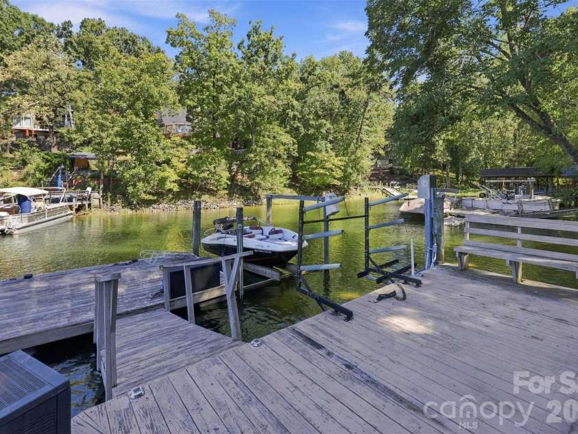 9071 Tulagi Court, Tega Cay, SC 29708.  MLS# CAR4429137, YatesRealty ID 54288. 