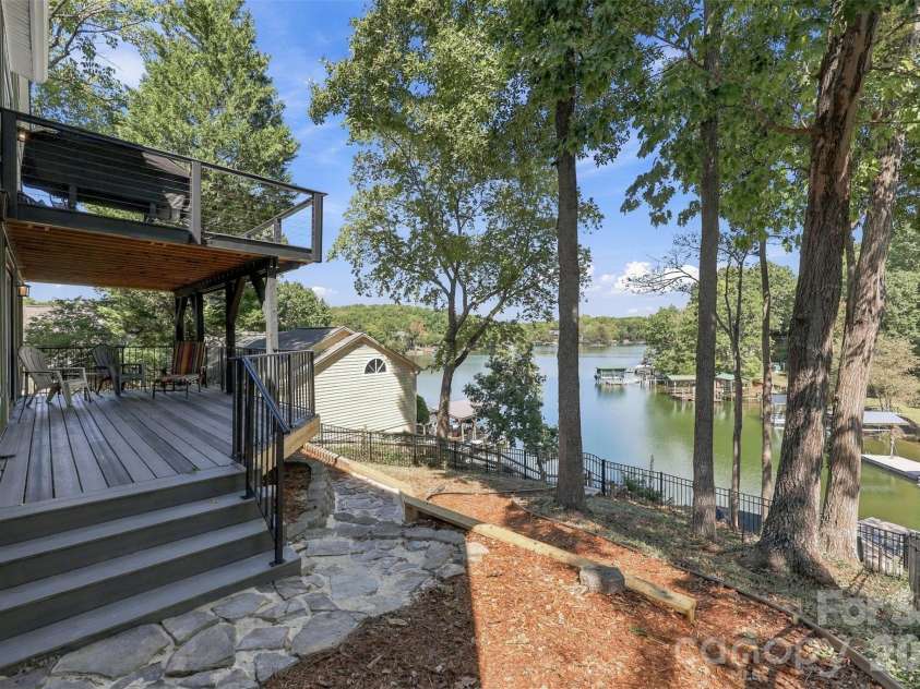 9071 Tulagi Court, Tega Cay, SC 29708.  MLS# CAR4429137, YatesRealty ID 54288. 
