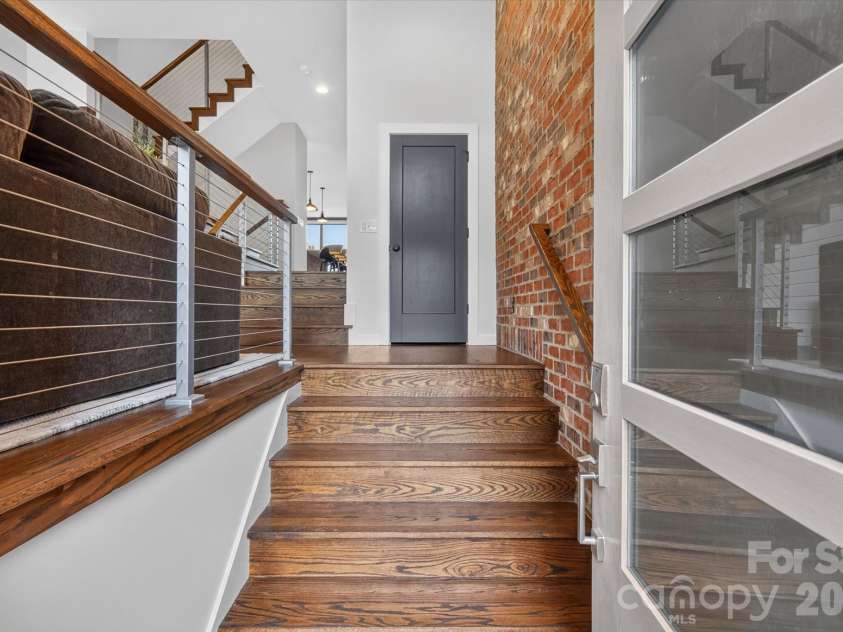 2727 Brevard Street, Charlotte, NC 28205.  MLS# CAR4429086, YatesRealty ID 54289. 