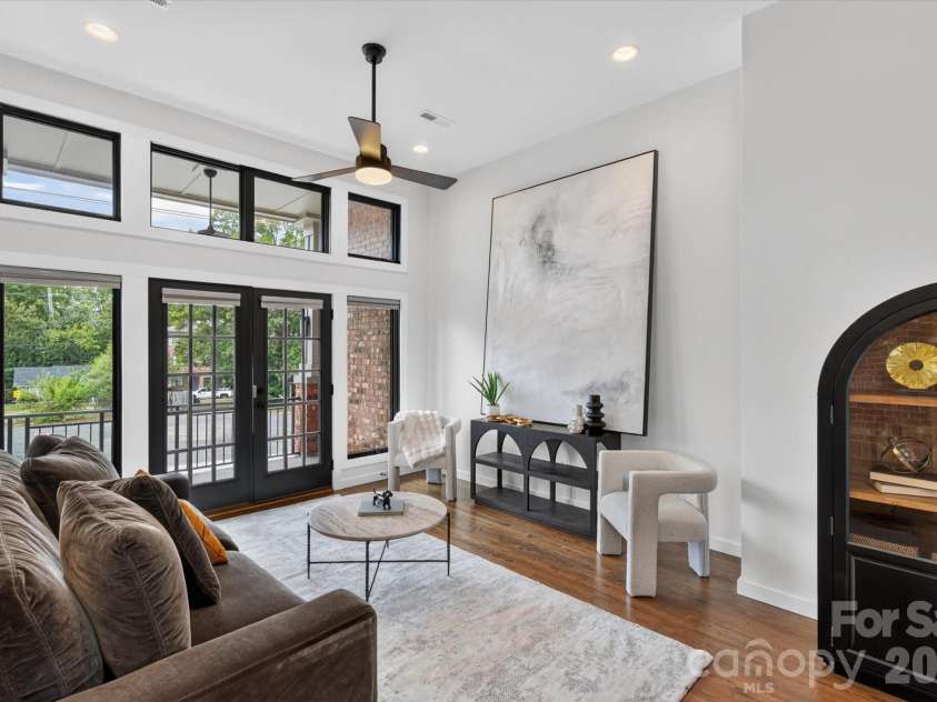 2727 Brevard Street, Charlotte, NC 28205.  MLS# CAR4429086, YatesRealty ID 54289. 