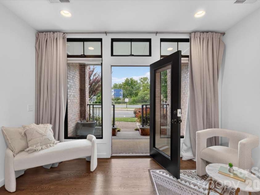 2727 Brevard Street, Charlotte, NC 28205.  MLS# CAR4429086, YatesRealty ID 54289. 