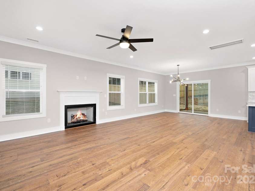1002 Fairground Street, Charlotte, NC 28208.  MLS# CAR4198787, YatesRealty ID 5429. 