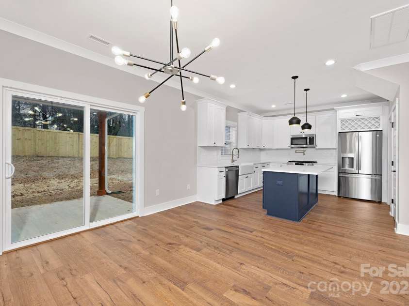 1002 Fairground Street, Charlotte, NC 28208.  MLS# CAR4198787, YatesRealty ID 5429. 