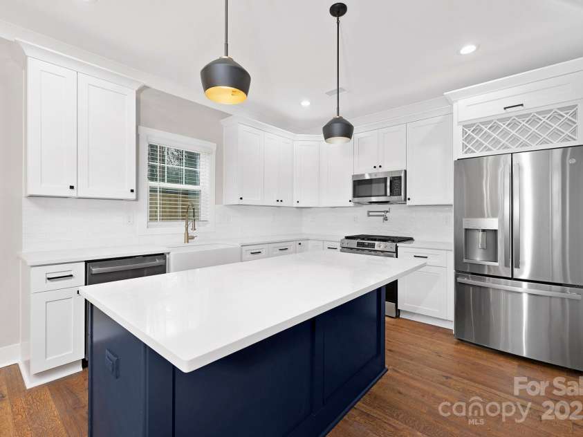 1002 Fairground Street, Charlotte, NC 28208.  MLS# CAR4198787, YatesRealty ID 5429. 